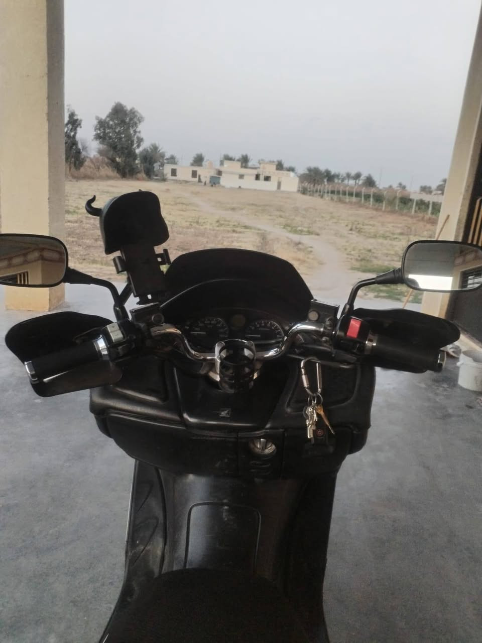 سلام عليكم فورزه صفر ٨ للبيع دراجه تخبل مموكفتني ابددد أخذت سياره واريد ابيعه الله شاهد من دوام للبيت من البيت للدوام فقط الدراجه من أخذته اشتريته عامين الكير مكان الدراجه بغداد سعر ٦٥٠ وبيه مجال للطيبين
ستاند كهرباء
دبل اشاره
زنون
كفرات نضيفه
كهربائيات كله شغاله
زوج تايرات جدد
كلجات جدد
شلعه معدل

رقم تليفوني ***********
