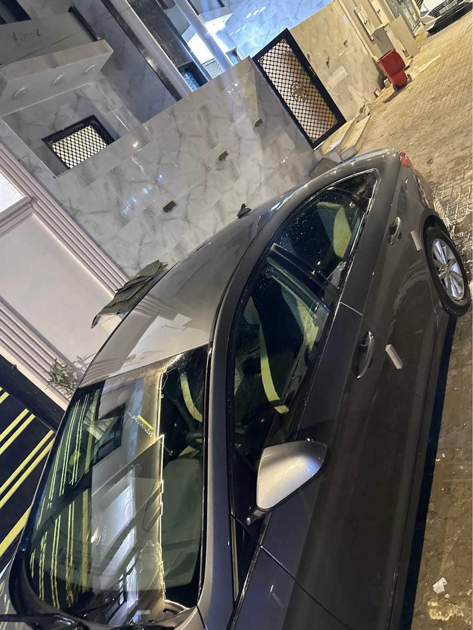 السلام عليكم للبيع سوناتا مديل 2019 سياره نضيفه وحلوه ضربتها بابين مال الصدر والي وراه سياره معوقين باقي الها شكم شهر واصير حره رايدها 140 وبيها مجال قليل العنوان البصره الحكيميه رقم التلفون *********** Singapore
