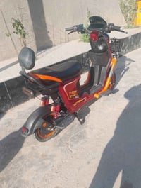 لبيع ار 9* 07829156422