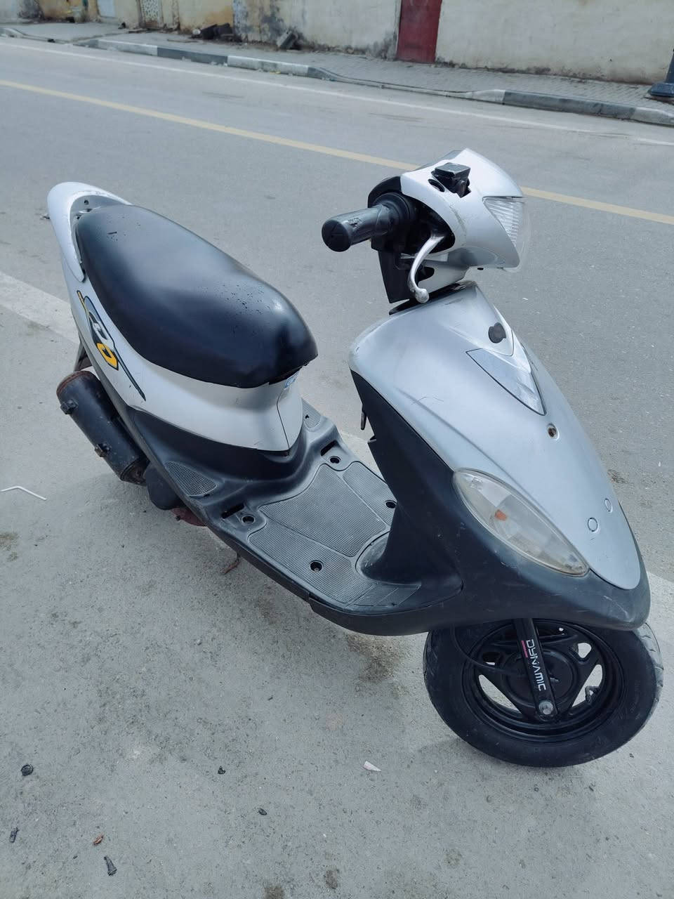 للبيع مستعجل دراجه ياباني خبط دكت هندر دراجه كلش حلوه كهربائيات كلهة شغاله بس يرادلهة باتري فقط رايدهة بل235 الف وبيهة مجال مكاني البصرة


**إذا كنت صاحب هذا الإعلان وتريد حذفه لأي سبب، رجاءا أرسل رسالة إلى الدعم الفني**