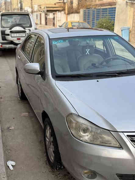 السلام عليكم BYD G32013 رصاصي 
مكفوله كفاله عامه من ضربه ومن صبغ ومن تبديل وجراد كفاله عامه سياره جديده ماشيه 87 حقيقي بسمي سياره على وضع الشركه صدر الشركه كير عادي كير عادي المرغوب بسمي بغداد رقم انكليزي سنويه جديده سياره ماناقصها شي الحمد الله
مكاني بغداد سعرها 60 وبيها مجال 

‭0776 609 5788‬
