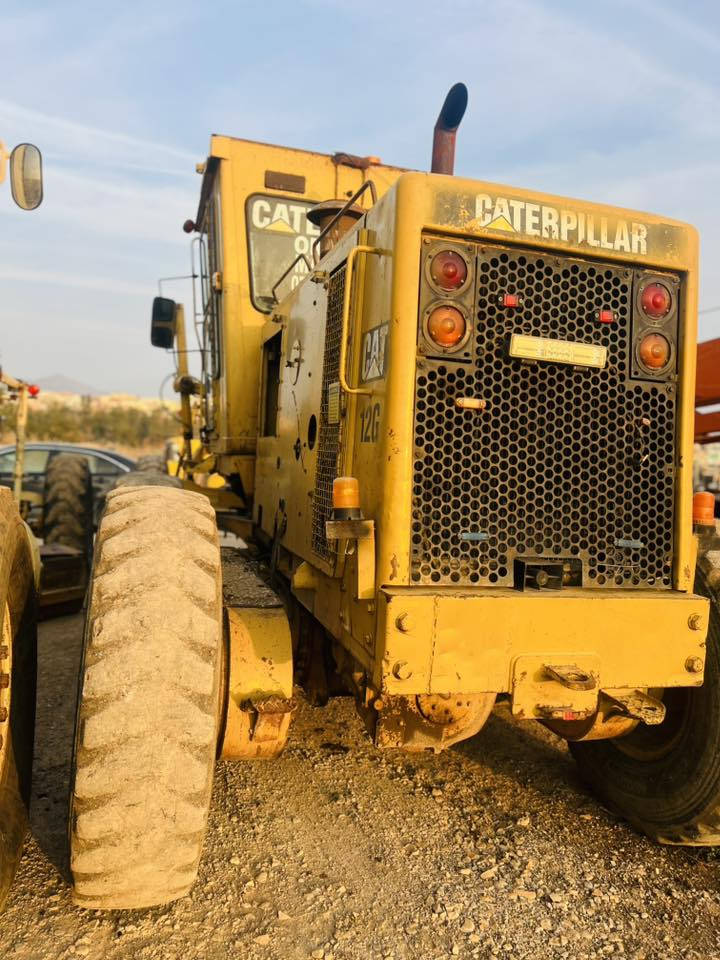 کریدر للبیع  مودیل 92   رقم و سنویة  رقم دهوك بإسمي سعر  خاص مكان  محافضة دهوك  قضاء عقرة ***********
