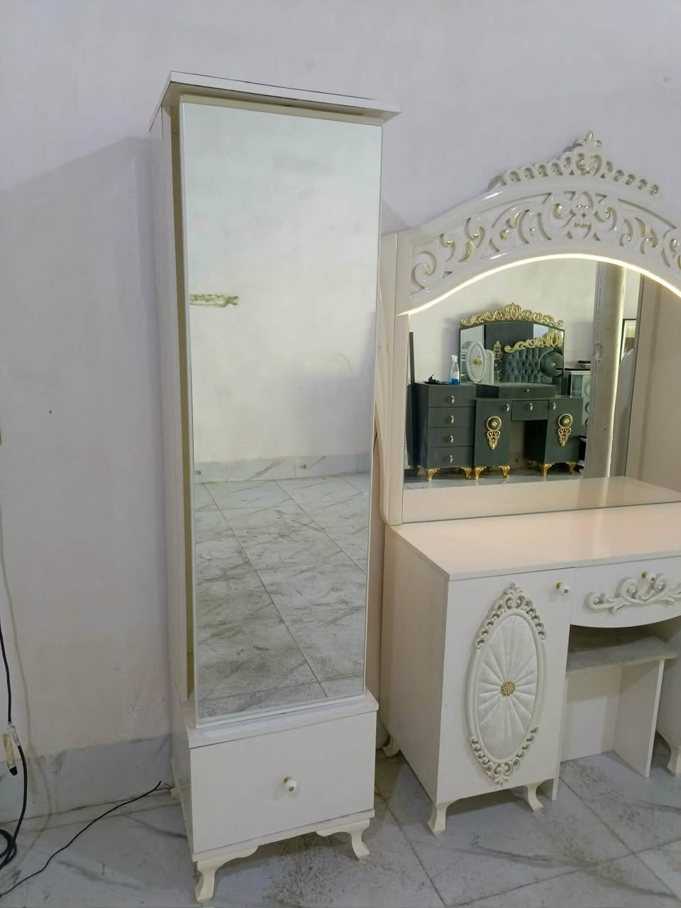 سلام عليكم غرفه نوم اخو الجديد مابيهم اي عيب شراي تعال خاص عنوان كركوك


**إذا كنت صاحب هذا الإعلان وتريد حذفه لأي سبب، رجاءا أرسل رسالة إلى الدعم الفني**