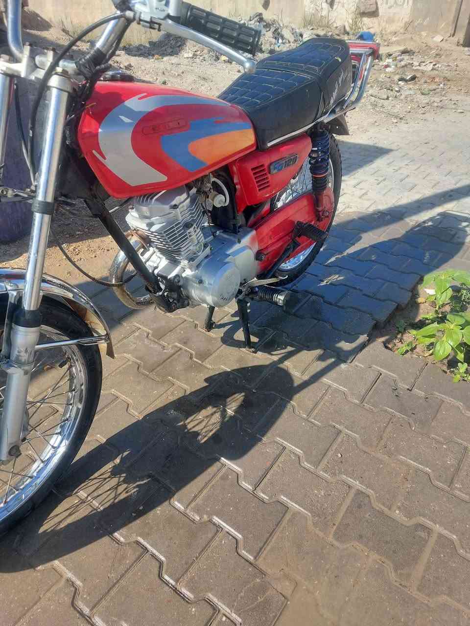 يالله دراجه ادوات صاكه تخبل  سعرها ٣٥٠ مكاني قضاء المدينه  ادوات ادوات دراجه جديده ماناقصههه اي شي دك هندر وطيررررر


**إذا كنت صاحب هذا الإعلان وتريد حذفه لأي سبب، رجاءا أرسل رسالة إلى الدعم الفني**