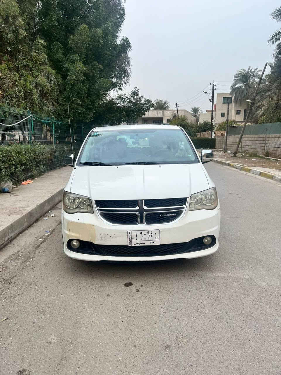 السلام عليكم 
سياره دوج كرفان 
وارد امريكي 
موديل 2012
ماشيه 117ميل
لون السياره ابيض 
ثلاث قطع تبريد 
السياره كهربائيه(البوب والصندوق كهرباء)
شاشه كار بلي 
شاشه خلفيه 
داش كام امامي خلفي 
ويل 16
تحكم ستيرن جهتين
المكينه والگير مكفولات
السياره جاهزه مجهزه تاخذها تترحملي  
بيها حادث ابغداد جاملغ عكس السايق دعمني ابو دلفري 
الحمدلله 
سعرها 140$
للاستفسار الاتصال على الارقام التاليه
*********** فقط مكالمه
*********** فقط واتساب
