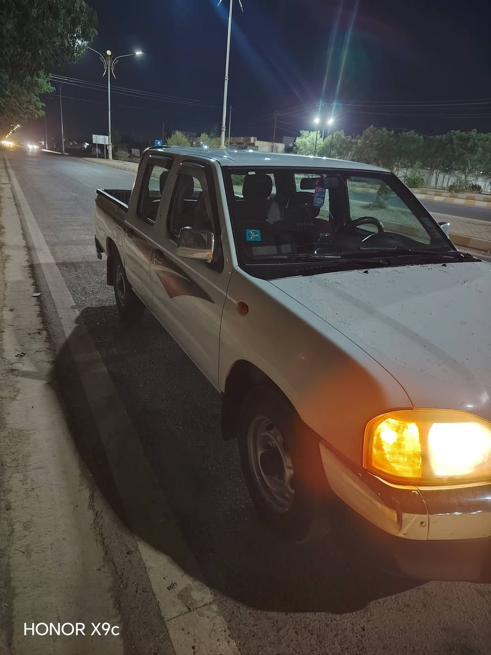 للبيع: 
سيارة نيسان دبل، موديل 2013، رقم صلاح الدين. 
للاستفسار والمراسلة على الخاص أو الاتصال على الرقم: (***********). 
السعر 145 وبيها مجال...

