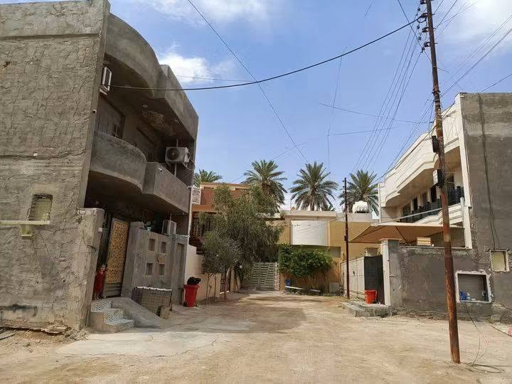 للبيع المساحة 98 متر
الواجه٧

نزال١٤

بناء طابوك 

الاساس رفت 

اربع غرف نوم 
الخدمات 
مجاري 
ماء 
كهرباء

طابو سند ٢٥   الموقع مقابل الجزيرة السياحية شارع سيد محمد المبرقع

استفسار اتصل ***********

