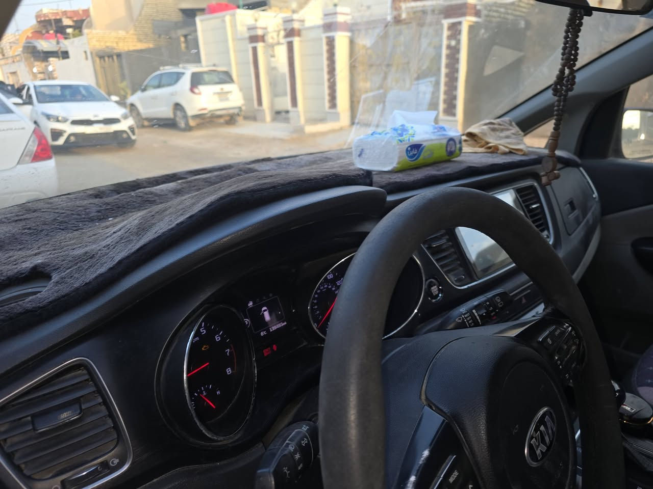 السلام عليكم من رخصة الادمن. سيدونا ١٧ بسمي رقم بغداد انكليزي مواصفات بصمة تشغيل بصمة ابواب بيبان سلايت كهرباء شاشة كبيرة كامرة دوارة جميع الكهربائيات شغالة ما عدة خربطة بكيج البنزين حساسات امامية وخلفية بلادي دوشمة كشنات وارضية جلد تدفئة كشنات امامية تايرات الامامية قبل ١٥ يوم شديتهن الخلفيات نص عمر الحدادية والتبريد خير متن الله نقصها بس فلنجات امامية حادثها بالخارج جاملغ ايمن صبغ. وبالغراق بدلت دعامية امامية وصبغت البنيد اثر طعجة وجراد الدعامية الخلفية مصبوغة الباقي مكفول من الصبغ والمعجون صور حادث العراق موجودة اير باك دركة فقط طاك السعر ١٩٣ وبيها مجال للشراي العنوان الديوانية قضاء الشنافية. ***********
