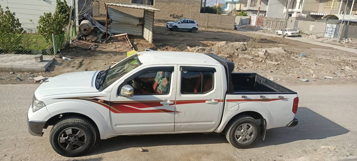 سياره نيفارة 2013 اوتوماتيك رقم بغداد انكليزي سنوية وهزة وفحص جديد سنوية ثاني يوم مداور مكاني ديوانية شامية مكينة على الفحص السيارة بيه صبغات بيبان شواصي ولغود.. كفالة.. تتدفة وتبريد مال جناي  واتساب.. فقط.. موجود (***********)
