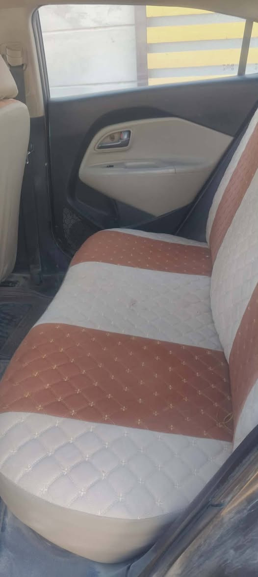 سلام عليكم كيا ريو 2014مكفوله كفاله عامه عده الجملغ الايسر بي بارد سياره كل نقص مابيه مال بيت  للستفسار رقم التليفون ***********
