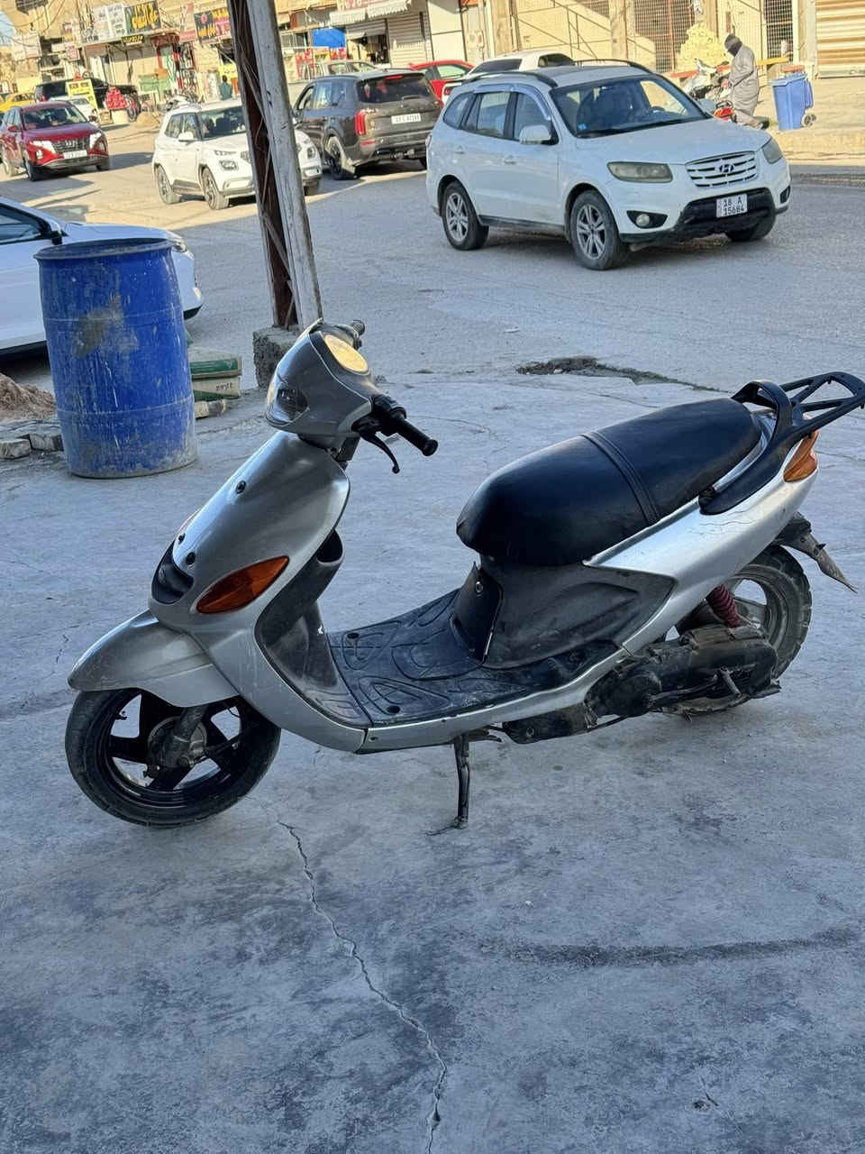 اكزز للبيع دراجه نضيفه وخير من الله
400وبيها مجال للشراي ***********
