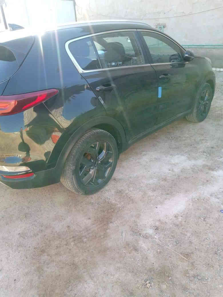 اسبورتج موديل ٢٠ سيارة بس بولند صبخ بشرط بدون معجون بدون دواخل بدون ايربك سياره فول موصفات كير محرك بشرط تحويل وكاله بشرط سياره حيل حلوه جديدة مقدمه ٩٠ كل شهر ٣ سعر حسب انتفاق اي استفسار انتصل ع رقم *********** خاص مغلق اقصاد بس اهل موصل كيارة خابرني انطيك كل تفاصيل
