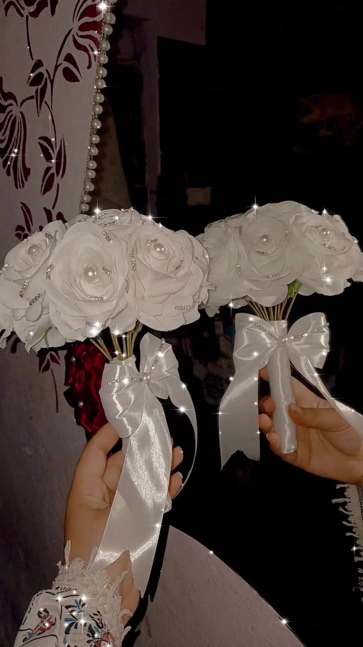 بوكيه الفرح مش مجرد ورد… ده تفصيلة بتكمل جمال العروسة في أهم يوم في حياتها 👰🏻‍♀️💐

متاح التنفيذ اي ديزين تحبوه 💗🎀

للطلب والاستفسار ابعتي رسالة على الصفحة 📩


**إذا كنت صاحب هذا الإعلان وتريد حذفه لأي سبب، رجاءا أرسل رسالة إلى الدعم الفني**