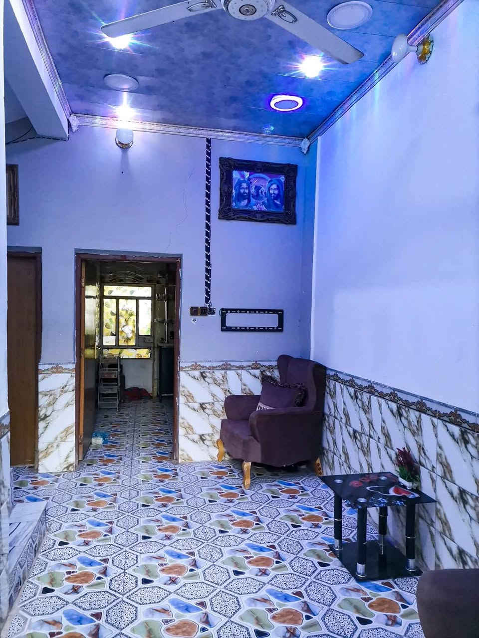 السلام عليكم
بيت بناء طابوك مساحة 100م

زراعي طابقين 

العنوان📍سوق الشيوخ الدجين الثانية شارع حجي كشكول 

الطابق الأول يتكون من غرفة +صالة +مطبخ + استقبال +صحيات 

الطابق الثاني غرفة ثانية +صالة  ثانية + مخزن 

السعر 47 وبي مجال

للاستفسار

***********
