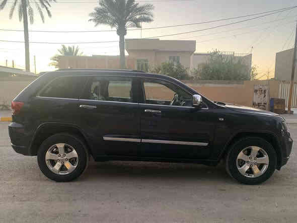 السلام عليكم
‏للبيع جيب شيروكي  وارد موديل 2011 ضرر جاملغ وبنيد بدون دواخل وشاصي ولغد شرط + باب الخلفي صبغ بدون دواخل 
مكينه 8V هيمي مكينه شرط لاتنقيص ولاتبخير 

المواصفات 
فول لمتد واحد على واحد 
بصمه تشغل + فتحت سقف + 
كراسي كهرباء +مري شفط + كهرباء + 
تحكم استيرن + كراسي جلد + تخم تاير + صدر 
تبريد تدفئه شرط 
السياره حلوه وجاهزه من كلشي مابي اي نقص  
رقم بغداد الدولي يعني شرط التحويل 
السعر 145 وبيه مجال للشراي 
الاستفسار ***********
