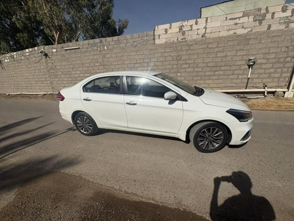 السلام عليكم
سوزوكي سياز 2024 مطلوبه سنتين رقم بغداد
محرك 1500 
ماشيه 30 الف كيلو 
سياره اخت لزيرو
داخله ضمان 
كفاله عامه عده شخطين بلبابين مامبينات 
لسياره مال بيت استخدامهه قليل وماكو مثله بسوك بهيج سعر
بصمه+بصمه ابواب 
اشاير مري+مري شفط 
لايت ليد وبكلايت ليد وزنون 
ويل كروم 15 
يدات نيكل 
كامره خلفيه 
تحكمات ستيرن جهتين 
مثبت سرعه 
تبريد قطعتين 
مكاني بغداد لدوره 
***********6 
سعره 115 وبيه مجال للشراي
