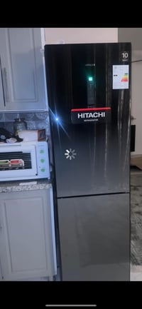 ثلاجه • جديده • استعمال شهر