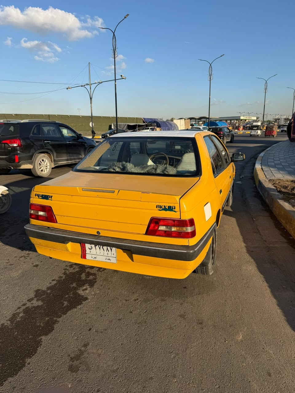 سلام عليكم شباب بيجو موديل 2016السياره بلاديه كير مكينه مكفوله بيهه كد شبر صبغ جوه الباب سعر 43       ***********
