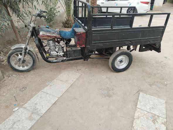 السلام عليكم ستوته امتيار 2008 رقم اسود وسنويه بس اللوحه ضايعه مني شاصي مكفول السعر 750 وبيها مجال العنوان الحمزه الشرقي ***********
