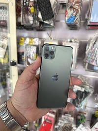 آيفون 11 برو ماكس • ٢٥٦ • بطارية ٧٤