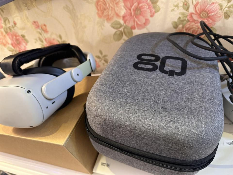 السلام عليكم
نظارة واقع افتراضي meta Quest2 رام 128 بيها ألعاب خير من الله نظيفة ما مستخدمه هواي غراضها الاصليه موجودات مكفوله من التصليح والعطل وياها ستراب اضافي ويها جنطه وكفراات اصليه وياها كيبل 5 متر 
السعر 250 قفل ويوجد خدمه توصيل لكل المحافظات

‭0776 573 6937‬
