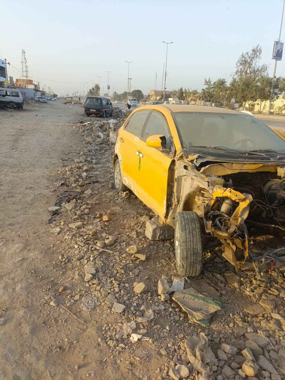 السلام عليكم.فلاوين بيه حادث للبيع ..مكينه وكير جدد حيل غرفته نضيفه ..ديوانيه ***********
