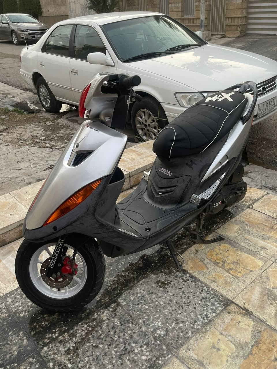 السلام عليكم ماكس عدله للبيع الدراجه مال رنبه للجماليه غيرت الكفرات مكفوله مِن الفتح الدراجه بلاديه. كهربائيات كله شغاله مكاني بغداد حي الجامعه سعر٧٥٠ وبيه مجال. 
ولي يعجبه ياخذ الكفرات لبلاديه موجودات يرجع بلاد
***********
