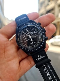 مون سواتش • موديل قمري • نادر