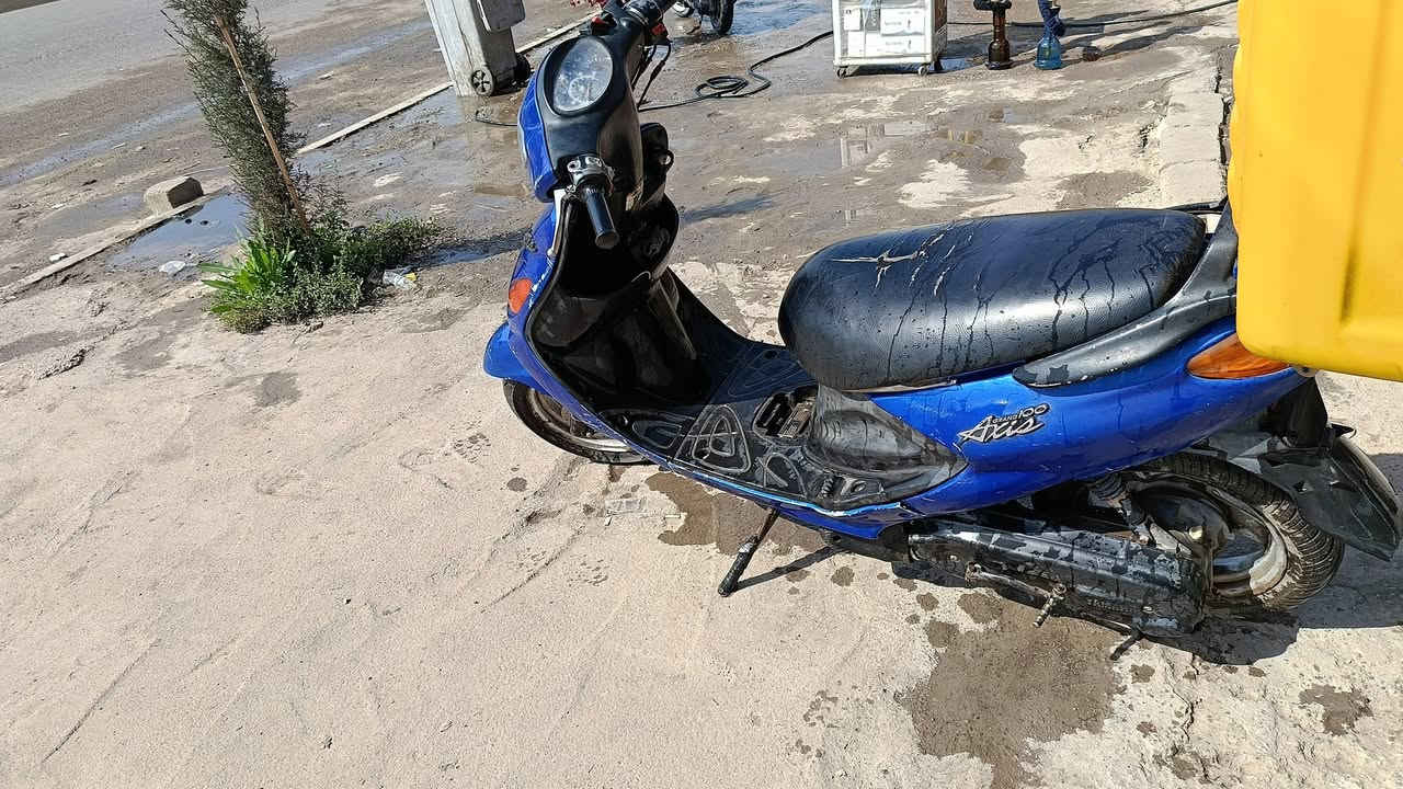 ماطور لكزز البيع السعر 350 مجال قليل شرط كلشي شقال كلشي ميعوزه ‏‪0778 101 4883‬‏  متواجد علا تصال *********** ملاحضه يماطور شحن حسب القنعاه
