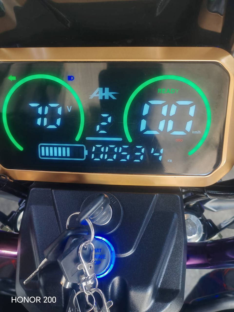 متاح جبلي موديل ٢٦ مستخدم ١٠ ايام فقط كامل من كلشي ملحقات جادر مع خوذه ماشيه ٥٠٠ و ٣٤ كيلو موصفات معروفه ميحتاج شرح عليه ٦ باتري بصمه اصبع جهاز نذار ضد السرقه ربع سرعه مثبت سرعه لايت زنون عالي ناصي دبل شاره سمعات كله شغله مابي نقص كله عل فحص سعر ٨٠٠ شراي حطك عل راسي تكسر بحلالي يجيك رد مني مو حلوو ***********
