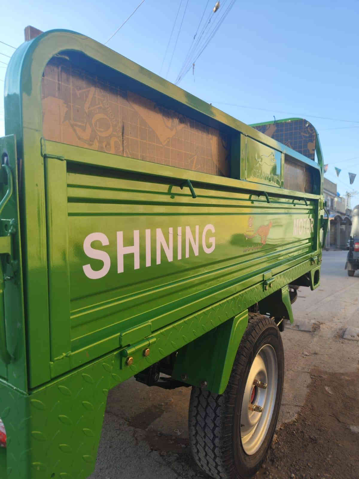 سلام عليكم شباب تسوته للبيع الستوته كفاله عامه زيرو
صار لها سبوعين نازله من الرمبه + الستوته بيها تفصال خشب كامل اوراق كامله شركه بلال السعر مليونين و600 وبيها مجال حك الجيه مكاني بغداد الدوره ابو بشير للاستفسار الاتصال على الرقم ***********
