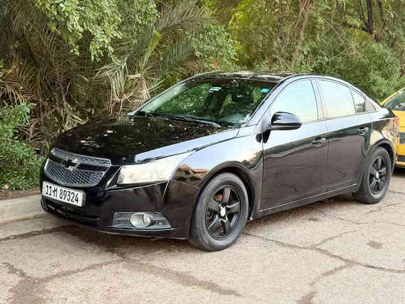 السلام عليكم...
شوفر كروز 2013 LT
رقم بغداد انكليزي سنوية باسمي هزة جديدة تحويل مباشر
ماشية 80.000 km
محرك 1800 
كير اوتماتيك
كهربائيات ابلادية
صدر امامي خلفي جديد
تبريد تدفئة
ضرر وارد أمريكي ( جاملغ عكس السائق )
بدون شواصي ولغود مكفولة
(بالعراق صبغته احزام بدون ضرر بسبب جراد وشخوط  وعندي الصور وفيديو قبل ما اصبغة )
---------
السعر ( 78 ) $ ورقة وبيها مجال بسيط
العنوان بغداد حي العامل 
رقم الهاتف ‎***********
