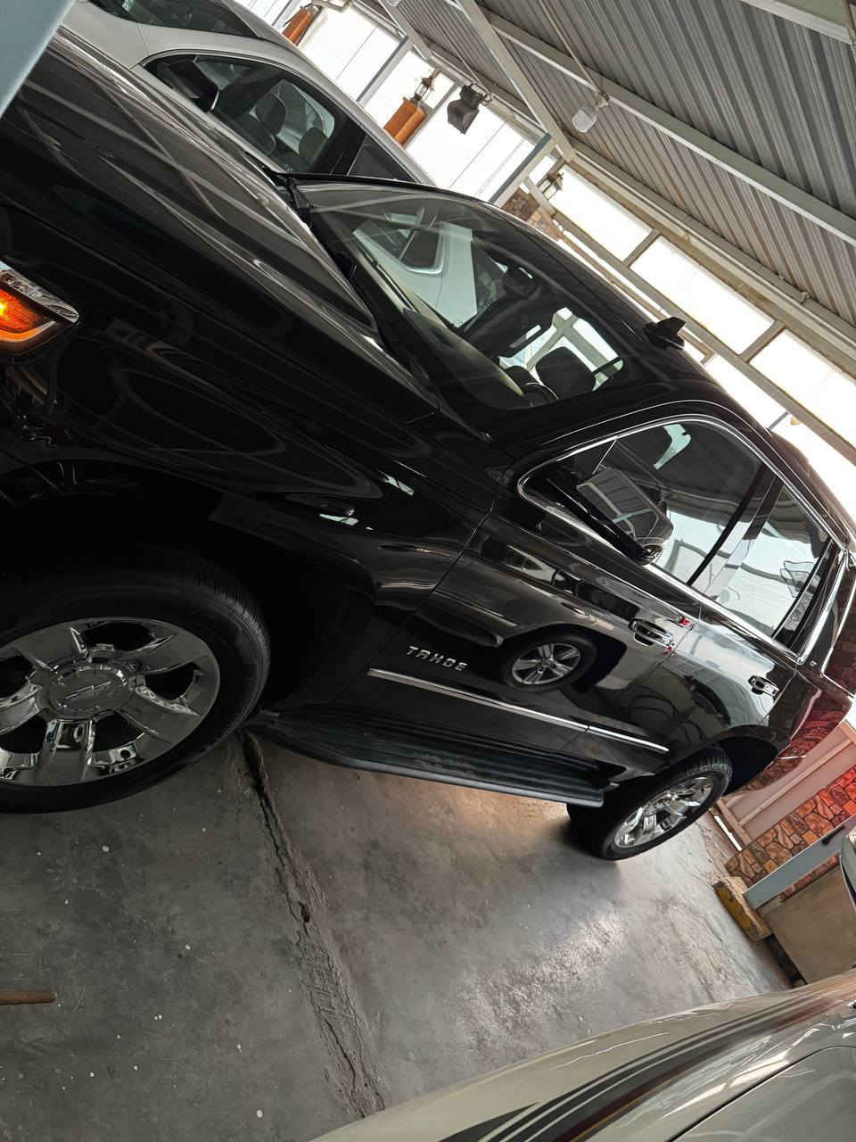 تاهو موديل2018 _LT ( أمريكي )
فول فول مواصفات 8 سلندر (شوفرليت تاهو)
سياره موديل (2018) 
سياره امريكي

🟪ســعــر👾 :: 355 وبيها مجال قليل 

النوع __ LT
موديل _2018
الفيئه __ taho _ _فول موصفات
اللون __ (اسود)
سعة المحرك V8 (5300)
الحاله _ ممتاز جدأ
محرك بشرط ما مفتوح
گير بشرط مابي خلل
 رقم بغداد باسمي تحويل ثاني يوم 
(كاميرا _ رادار _ حساس _ بلاجكتور زنون _)
(مرايات رادار واشارة_ كشن كهرباء _كشن خزن)
(كشن  تدفيه _ كشن جلد )
(صندوق كهربائي _ 
خمس بصمات بصمه _ دبل اكسل)
(كامل usb _ داخل اسود ورصاصي _ صلايد )
(صلايد _ قاصه _ شغال _ستيرن كهرباء_ تشغيل عن بعد_ كشنات كلهن كهربائي ) 
فول فول موصفات 1:1
 
مكاني واسط الكوت 
***********
