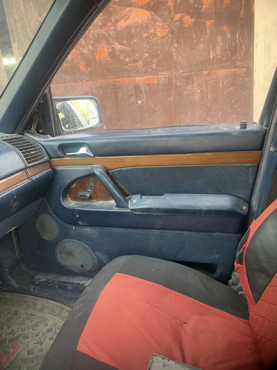 السلام عليكم البيع مارسيدس شبح مديل 94 باب طويل سنويه ال29 رقم بسمنه تحويل ثاني يوم مكينه بطه ملاحضه المكينه بيها خمده بسعر 45 وبيها مجال بسيط تواصل فقط ع رقم مكلف بالنشر  ‭0781 252 9963‬ ‭+964 770 603 6199‬
