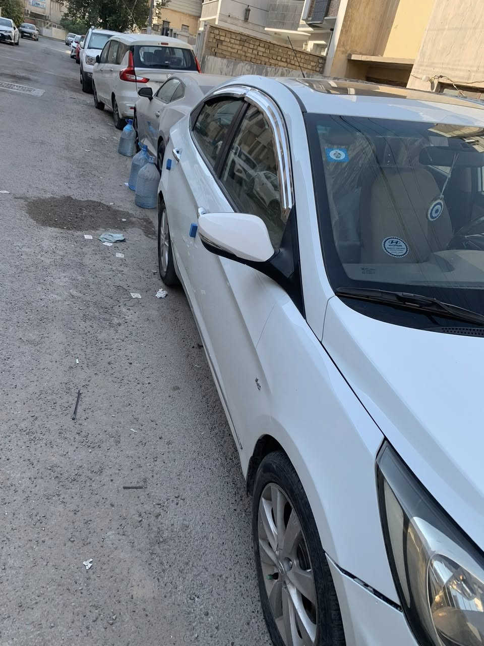 السلام عليكم
للبيع اكسنت خليجي موديل 2011 بلو 
رقم بغداد 
مكينة 1600
فتحة سقف 
تحكم ستيرن 
سعر 90$ 
***********
