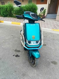 دراجه شحن   موديل 2025 دراجه نضيفه تمشيك بل شحنه وحده 65 كليو سرعه 100...