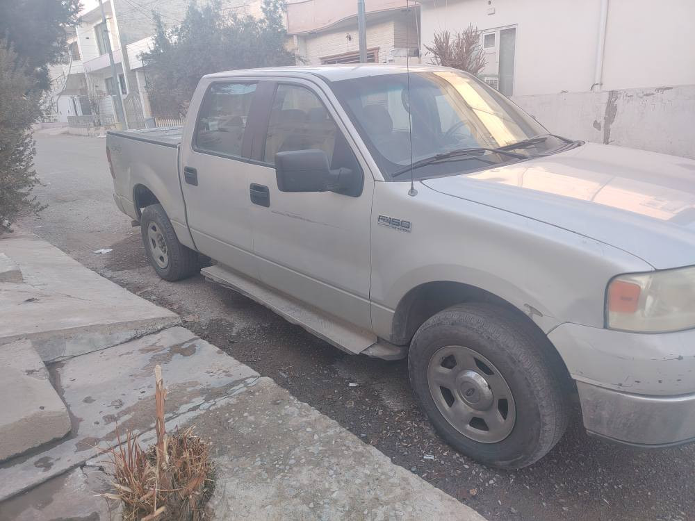 فورد ايف ١٥٠ ٢٠٠٨ هەشت بستۆن  دەبڵ اکسل بێ بۆیاخ تەبرید گەرمی ساردی بەشەرت چوار جام کارەبا تەقەو ڕەقەیەکی کەمی تیایە ئەویش قوڵاغەکانیەتی لەوە بەدەر مەکینەی سەرف دەکات زؤر سەیارەیەکی عەمەلییە ماڵ ی دۆستە نرخ 60 گەڵا و معامەلەیەکی کەم
*********** السليمانية, العراق
