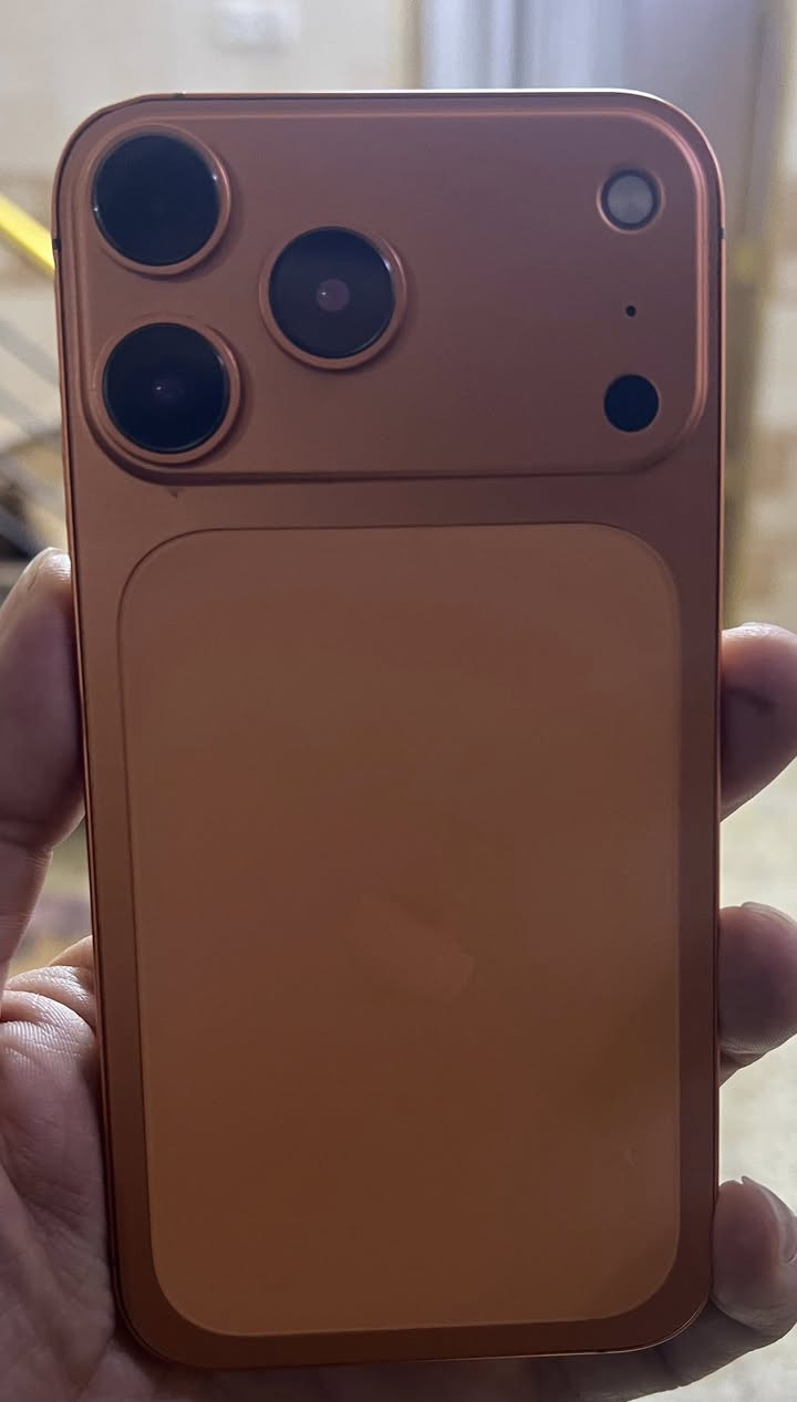 للبيع ايفون xrمحور 17 ذاكرة 128 شرط النضافةللاستفسار *********** وات ساب
