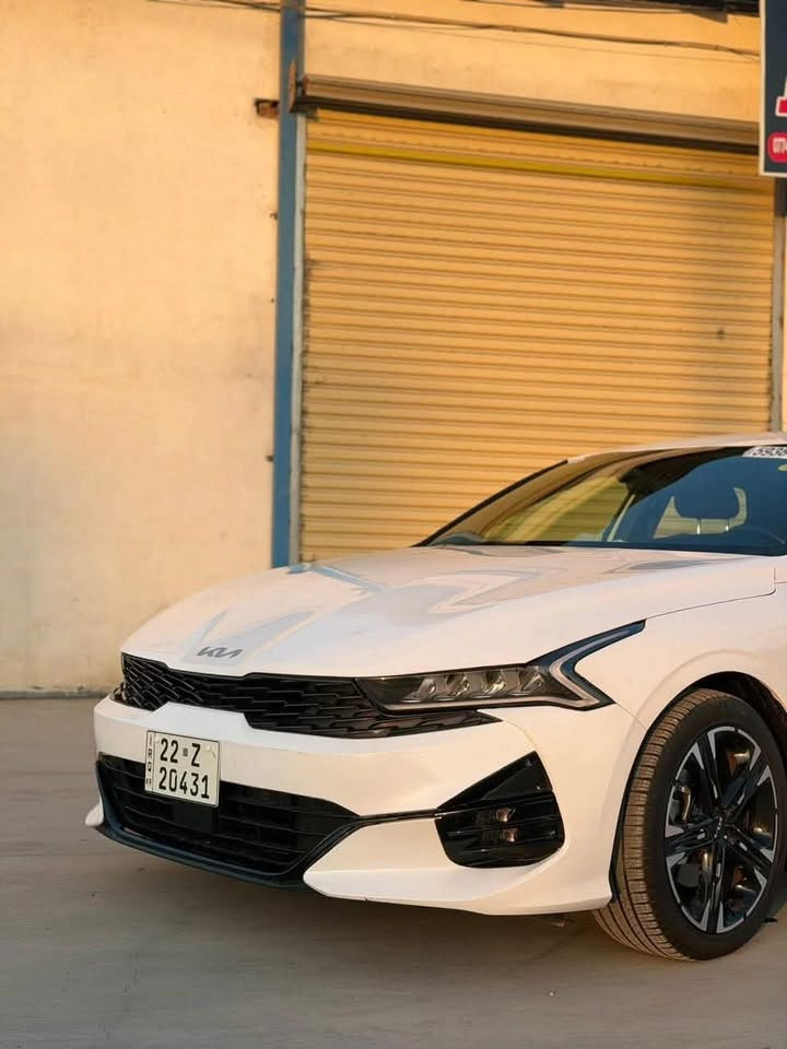 كيا K5 GT-Line موديل 2023
•  محرك 1.6 لتر تيربو (T-GDI)
•  قوة 180 حصان
•  ناقل حركة أوتوماتيك 8 سرعات
•  دفع أمامي (FWD)
•  5 ركاب
•  شاشة معلومات وترفيه مع Apple CarPlay و Android Auto
•  كاميرا خلفية
•  حساسات ومساعد المحافظة على المسار
•  نظام التحذير من الاصطدام الأمامي
•  تصميم GT-Line الرياضي
*وارد امريكي
لون ابيض
تحديد مسار
مثبت سرعه
تشغيل عن بعد
كشنات كهربائيه
شاشه وكامره خلفيه
مواصفات المحرك:
•  1600 سي سي تيربو
•  180 حصان
•  قير أوتوماتيك 8 سرعات
قيادة ذكية
كشنات جلد احمر 
شاحن لاسلكي 
وضعيات قيادة متعددة(normal.sport.smart. Custom) 
اضاءة LED كاملة 
بصمة
وباقي مواصفات الجي تي لاين المعروفه 
السياره ماشيه 60mi نظيفه كلش 
حادثه موجود بالصور جاملغ ايسر وشويه بنيد كلشي مكفول تبريد صدر كير مكينة والسونار موجود مالته 
السعر ١٧٢
رقمي ***********
سنوية بااسمي وتحويل ثاني يوم
