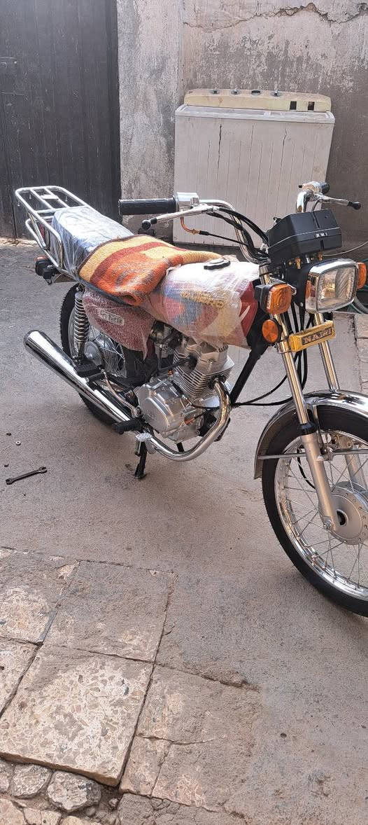 دراجه نامه شلمجه تعمير جديد شاصي ارشه اوراق دراجه ماعيزه برغي السعر 800بيه مجال بصيط
***********
