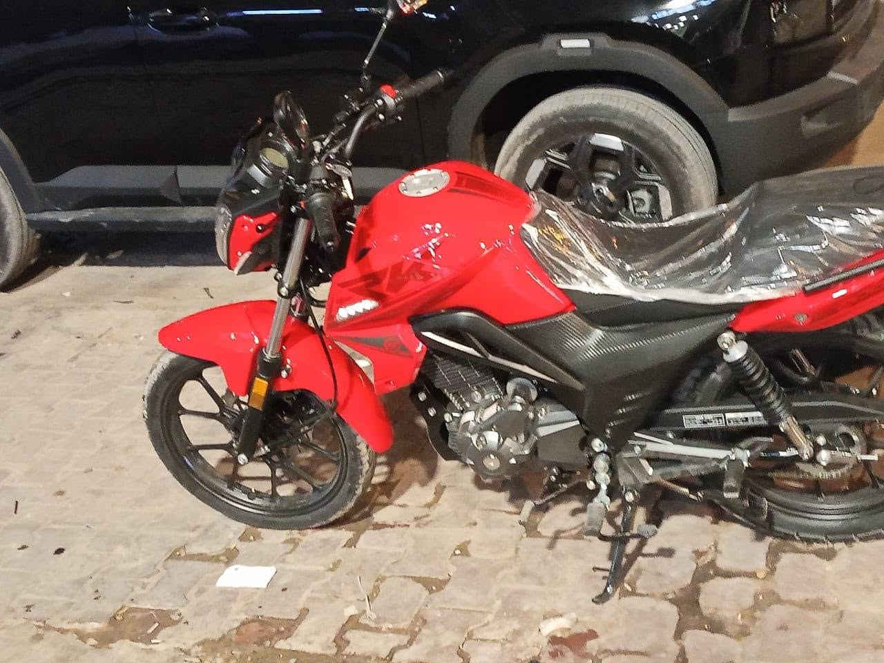 RK 200cc للبيع 
رقم وسنويه تحول مباشر  
محركها 200 
موديل 2025
المكان بلد 
التواصل واتساب 
***********
