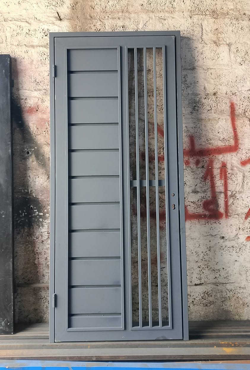 حدادة عامة
نقوم بجميع أعمال الحدادة:
لكافة اعمال الحدادة ابواب و شبابيك و محجرات و قمريات ولعمل درج خارجي وكل مايخص اعمال الحدادة 
موصل صناعة الكرامة حي الكرامة جانب ايسر 
📩 للاستفسار راسلوني ع الخاص


**إذا كنت صاحب هذا الإعلان وتريد حذفه لأي سبب، رجاءا أرسل رسالة إلى الدعم الفني**