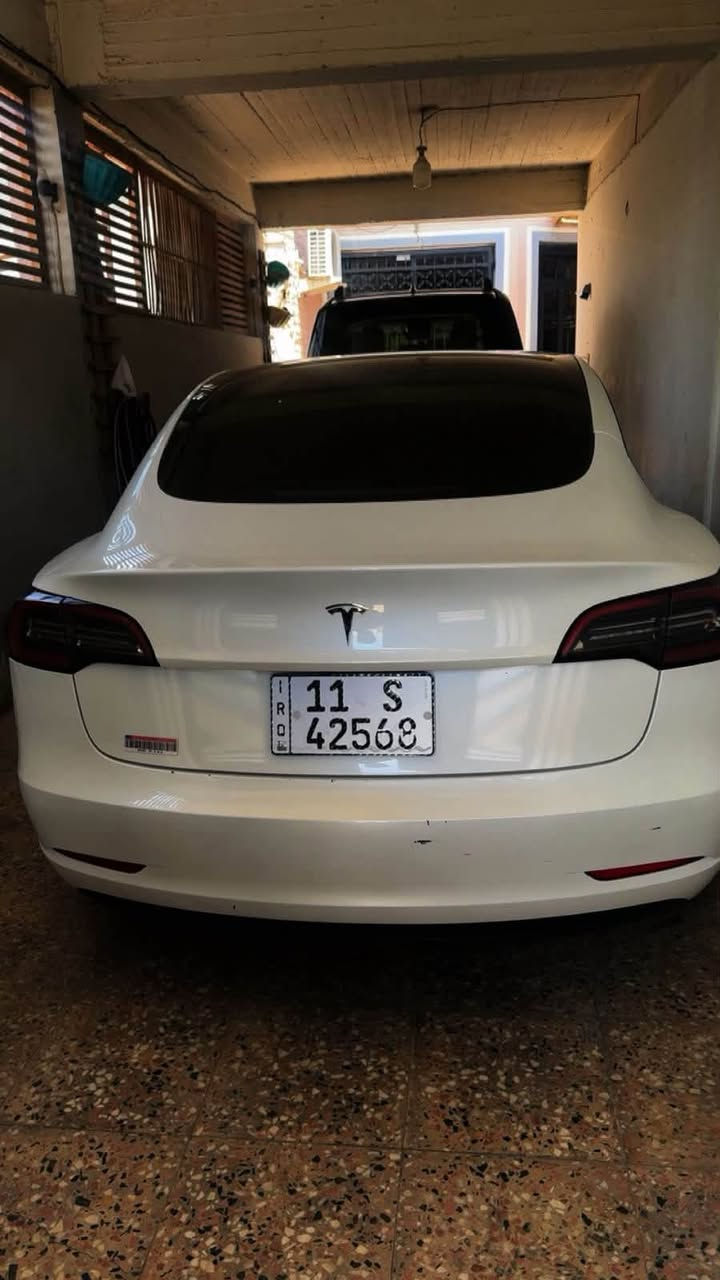 تسلا مودل 3موديل 2023للبيع او مراوس حسب القناعه حتى لو سياره
سياره تسلا مودل 3
اون لاين 
جميع تحديثات تنزل لسياره
سياره بيه قطعه وحده فقط
سياره نظيفه وخير من الله 
عنوان بغداد حي القاهره 
***********
