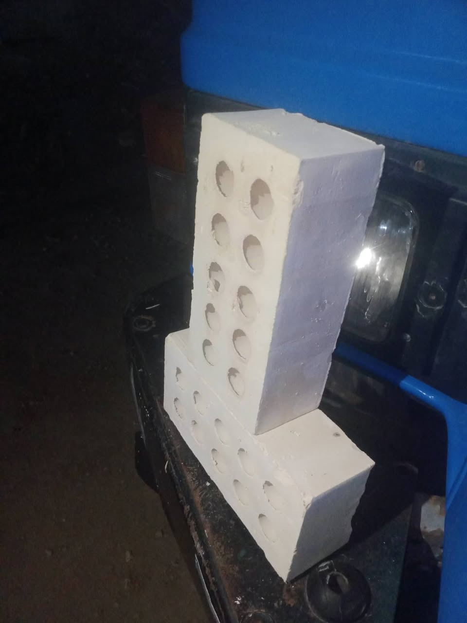 سلام عليكم 🤝
شنو هذا النزول بالطابوك الجمهوري عمي  تعال ابني بيتك ويانه بس اذكر مكانك ونگلك بالسعر  
 ***********
