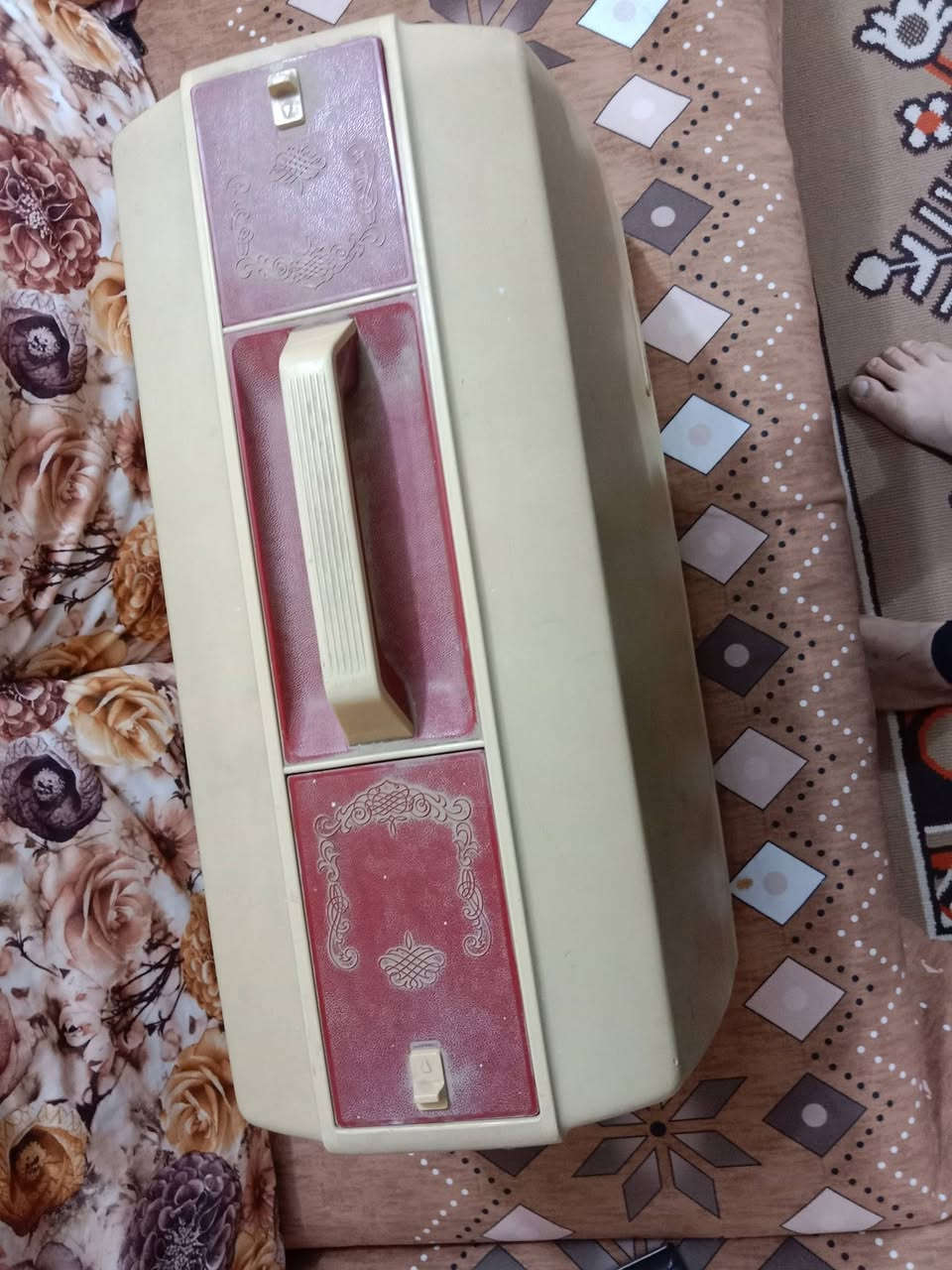 كفر مكينه بريذر الماني قديم نضيفه جداً يوجد لدينا توصيل ***********
***********
