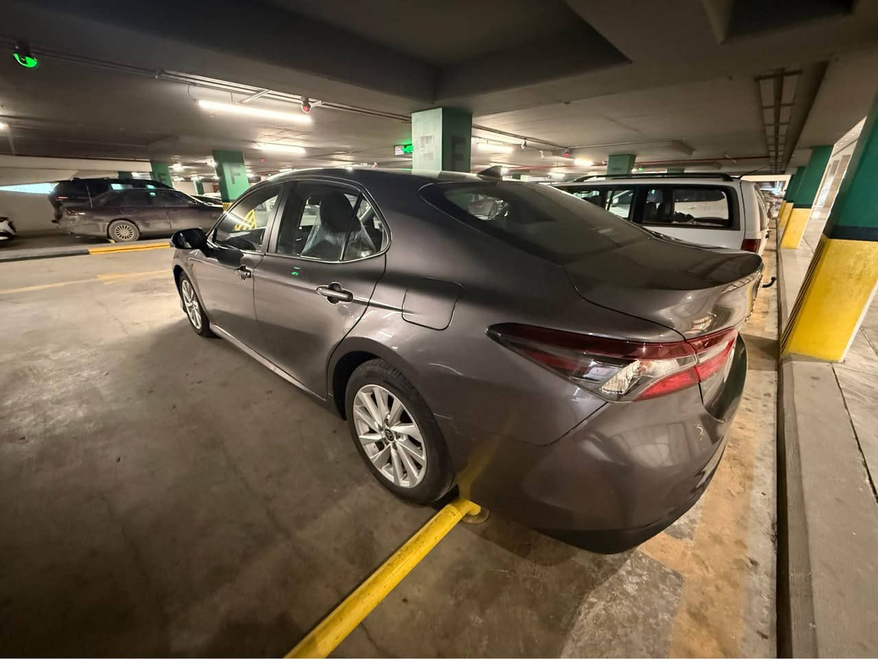 للبيع ومراوس 
كامري 2023 Le
ضرر جامرلغ وباب بدون دواخل ماشي ٢٦ ميل 
كير محرك شرط سنويه ورقم جديد بسمي أربيل دولي بي بطاقة بنزين سيارة نظيفة سعر ١٩٠
*********** كركوك, العراق
