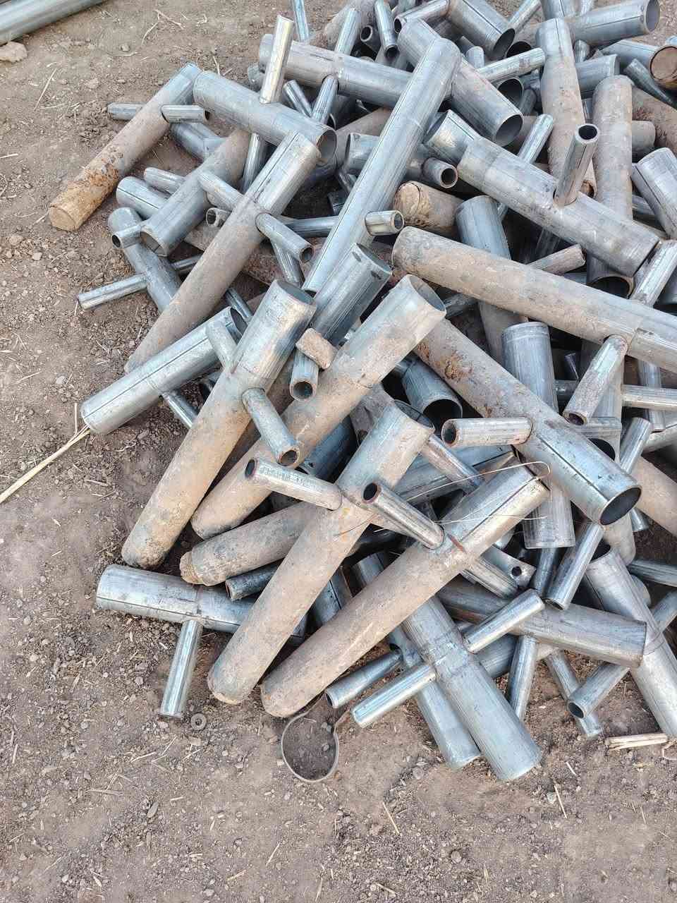 سلام عليكم بيوت زجاجيه لبيع نضافه 100٪100 52متر  22قوس مكان الحله جبله الخاص مفتوح ***********
