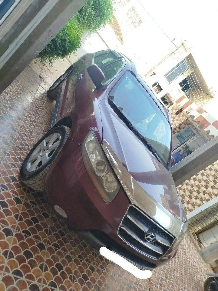 السلام عليكم سنتافي للبيع
مكينه 6 كير كهربائيات فول تبريد خبر من الله 
فتحه سقف كشنات كهرباء حداديه 90 
5راكب رقم بغداد نكليزي باسمي 
حادث بنيد وجاملغ امامي وباب وجاملغ خلفي،،،،، وباب الجنطه مبدل
مكان السياره بابل 
السعر 95
***********
