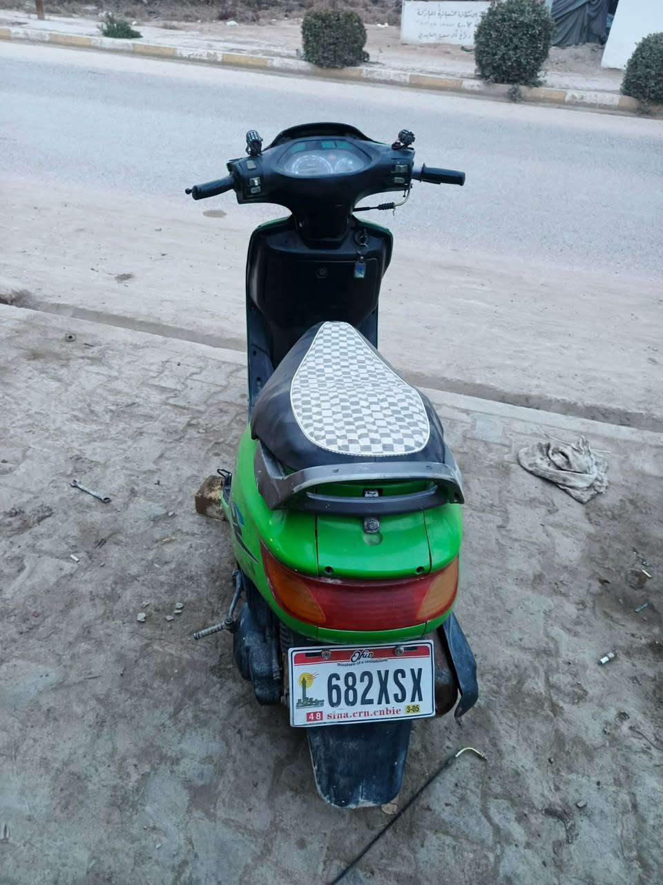 سلام عليكم دراجه فراشه فحل للبيع حلوه الدراجه مال جناي كابريتتهه بيهه شويه خربطه اب ٢٧٥ قفل , ***********
