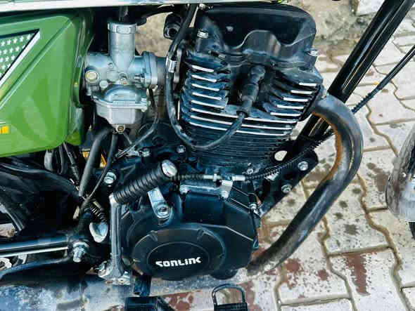 السلام عليكم 
دراجه موديل 2025 نضيفه 
مجفته جديد راجعه بلادية
سعر الدراجه 700 الف
وبيها مجال حك جية
الرقم ***********
